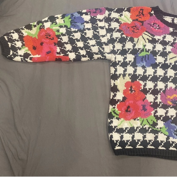 Vintage 80s Principles Petite Cotton Sweater Black & White Floral Medium - Picture 16 of 16